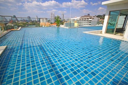 Water Park by Pattaya Sunny Rentals