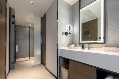 Jimu Double Room with City View image 2