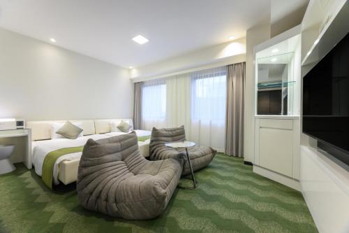 Deluxe Twin Room with Waterbeds - Non-Smoking