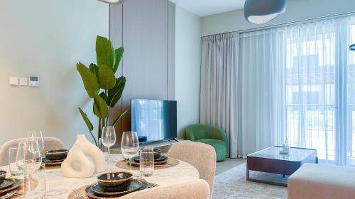 Peaceful 1BR in La Serine, Lush Garden Views - 1AB02, Дубай