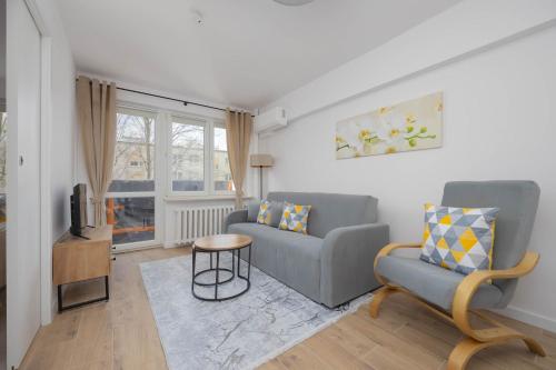 Bright Apartments Close to City Centre by Noclegi Renters, Warsaw