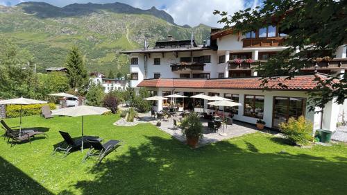 Hotel Büntali - image 13