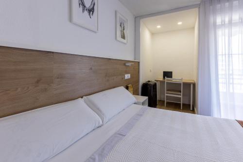 Hostal Gran Vía - main image