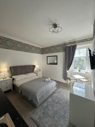 room detail thumbnail 0