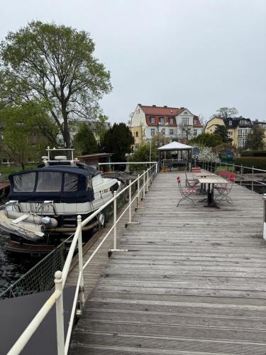 提芬希膳食公寓