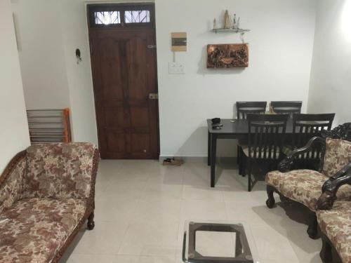 Very convenient location carmona in Bandoli