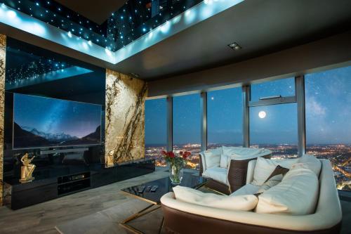 30th+ Floor Apartments in Sky Tower, Wrocław (photo 10)