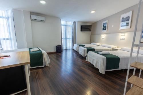 Hostal Gran Vía - image 9