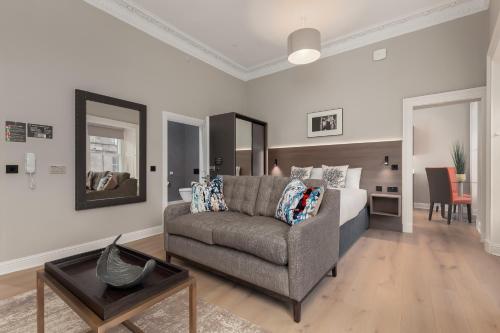 Destiny Scotland George IV Apartments, Edinburgh