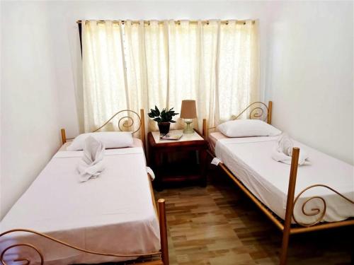 Bonjorge Siquijor Hostel- Bagsa Branch in Larena