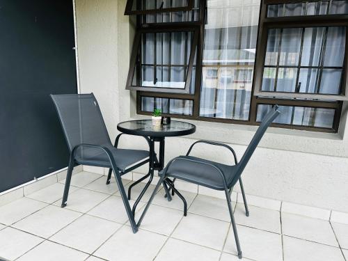 Apartment with Mountain View image 6