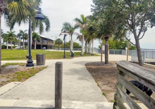 Sunset Inn in พอร์ต ชาลอต (FL)