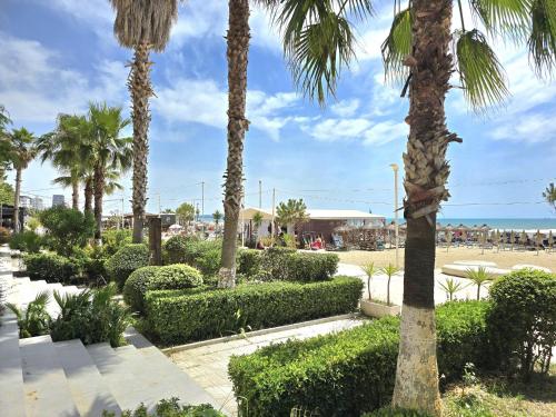 Apartment with Sea View image 5