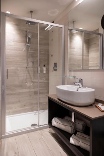 Comfort Triple Room image 7