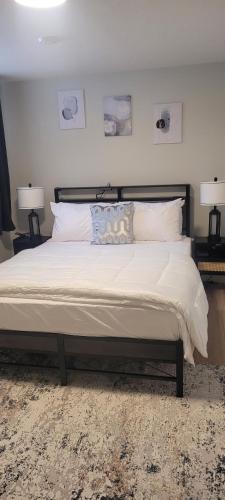 Hommie Vibes Basement Suite