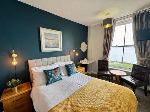 1 double bed