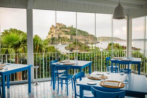 Strand Hotel Delfini - image 14