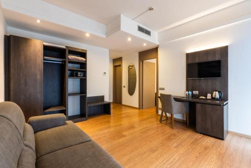 Hotel Como - image 4