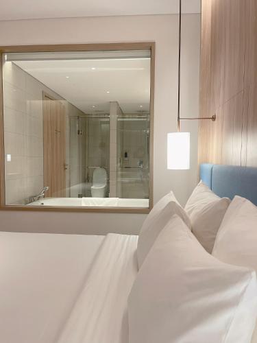 Apartment with Sea View image 8