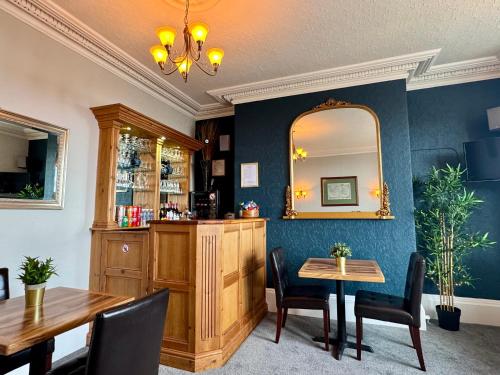 The Rockside - image 2