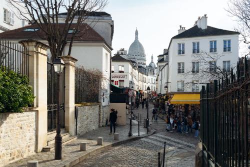 Regyn's Montmartre - image 2