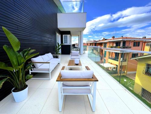 Rooftop Pool - VIP Penthouse, Фано (фото 4)