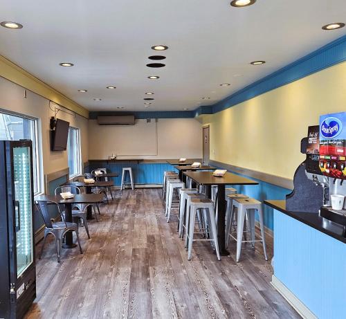 餐饮, 温德姆戴斯酒店及套房 - 市中心密苏拉大学 (Days Inn and Suites by Wyndham Downtown Missoula-University) in 密苏拉(MT)