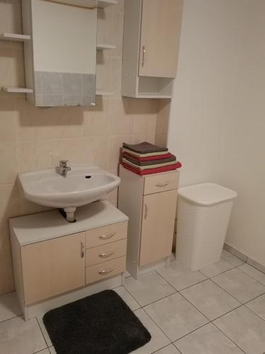 Petrovická chalupa (Petrovicka chalupa) in Petrovice U Susice