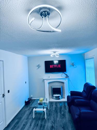 3 Bed House - Sleeps 8 - Pets - Parking - Wifi, Gateshead (fotografie 9)