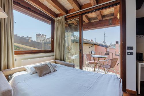 Triple Room image 6