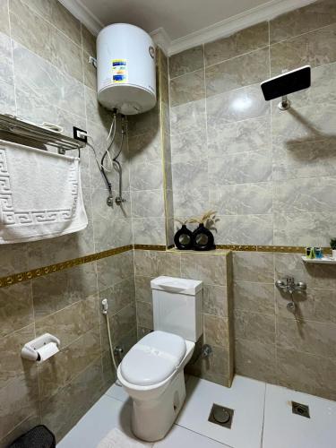 AURRA PYRAMIDS HOTEl