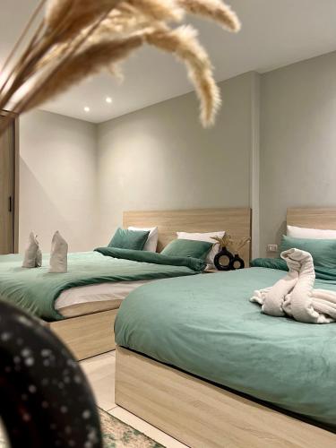 AURRA PYRAMIDS HOTEl