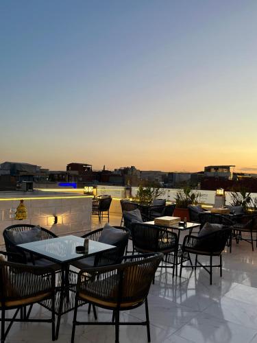 AURRA PYRAMIDS HOTEl