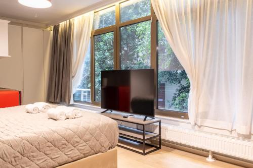 Tsakalof 10A Elegant Studio by Zeus Suites, Athens