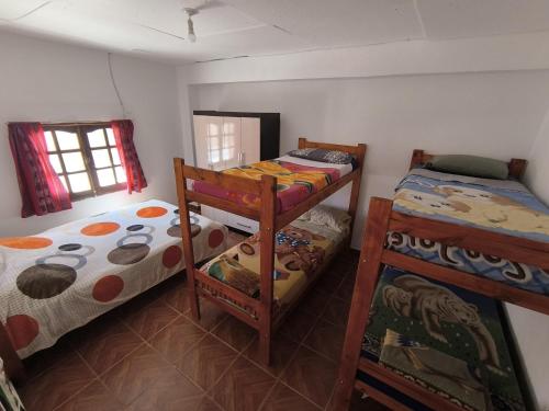 1 double bed, 2 bunk beds