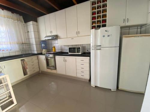 Casa com piscina na praia de Mariscal - image 4