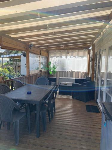 Mobilhome tout confort 40 m2 pour 4 personnes Mobilhome tout confort 40 m2 pour 4 personnes