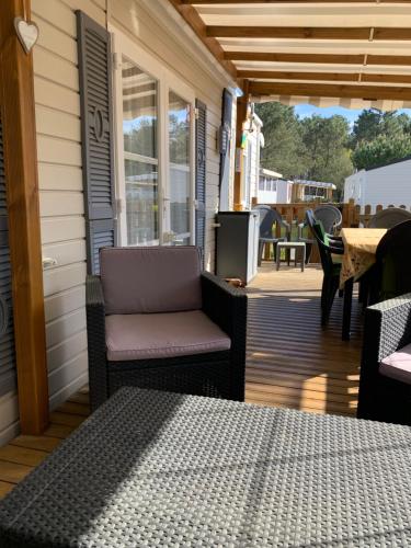 Mobilhome tout confort 40 m2 pour 4 personnes Mobilhome tout confort 40 m2 pour 4 personnes