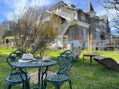 Exterior view, Domaine de la Jasseix in Felletin