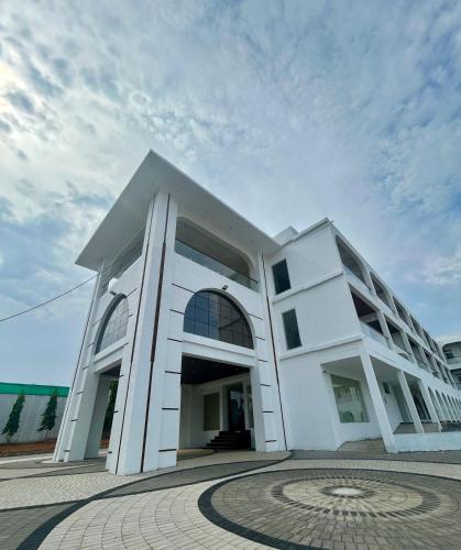 A szálláshely kívülről, Three Oceans Resort in Kanyakumari