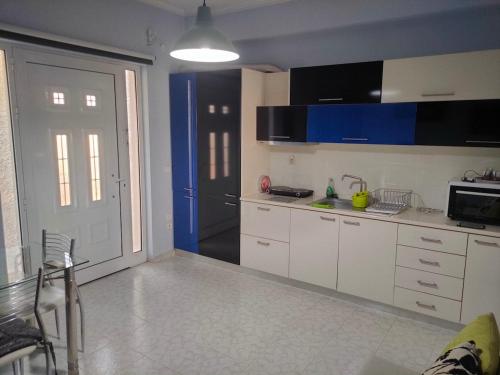 Orange tree apartment