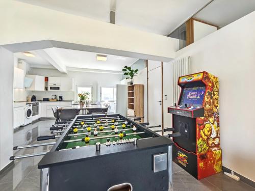Loft für bis zu 12, Whirlpool, Infrarotsauna, Arcade-Spiele, Tischfußball, Wii, Nürnberg (Foto 9)
