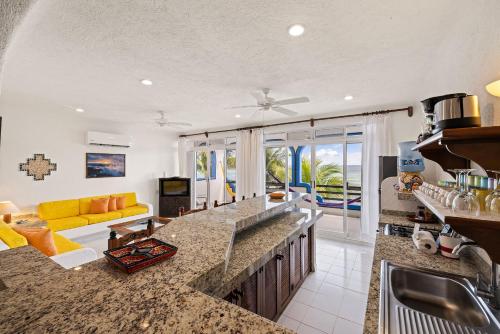 Del Sol Beachfront in Xpu Ha