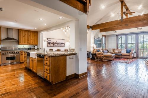 cuina, Juniper Springs Resort in Mammoth Lakes Centre