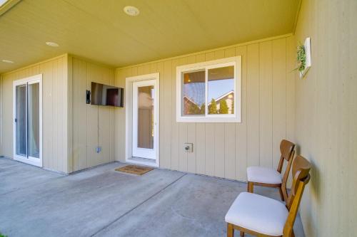 3 Mi to Riverside Park Grants Pass Getaway! 3 Mi to Riverside Park Grants Pass Getaway!