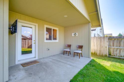 3 Mi to Riverside Park Grants Pass Getaway! 3 Mi to Riverside Park Grants Pass Getaway!