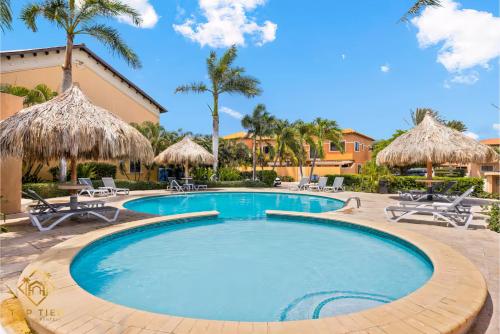 New 1 Min To Beach, Resort Style Amenities, Bbq