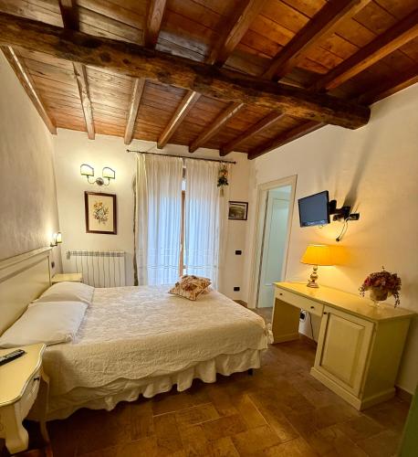 1 queen bed