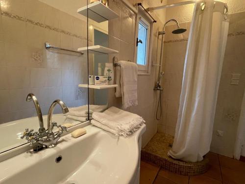 2 mini villas indépendantes campagne saint flo (2 mini villas independantes campagne saint flo) in Saint-Florent