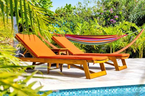 FourVillas with Private Magnesium Pool 3 min to the Beach & Dive Rinse Tank FourVillas with Private Magnesium Pool 3 min to the Beach & Dive Rinse Tank